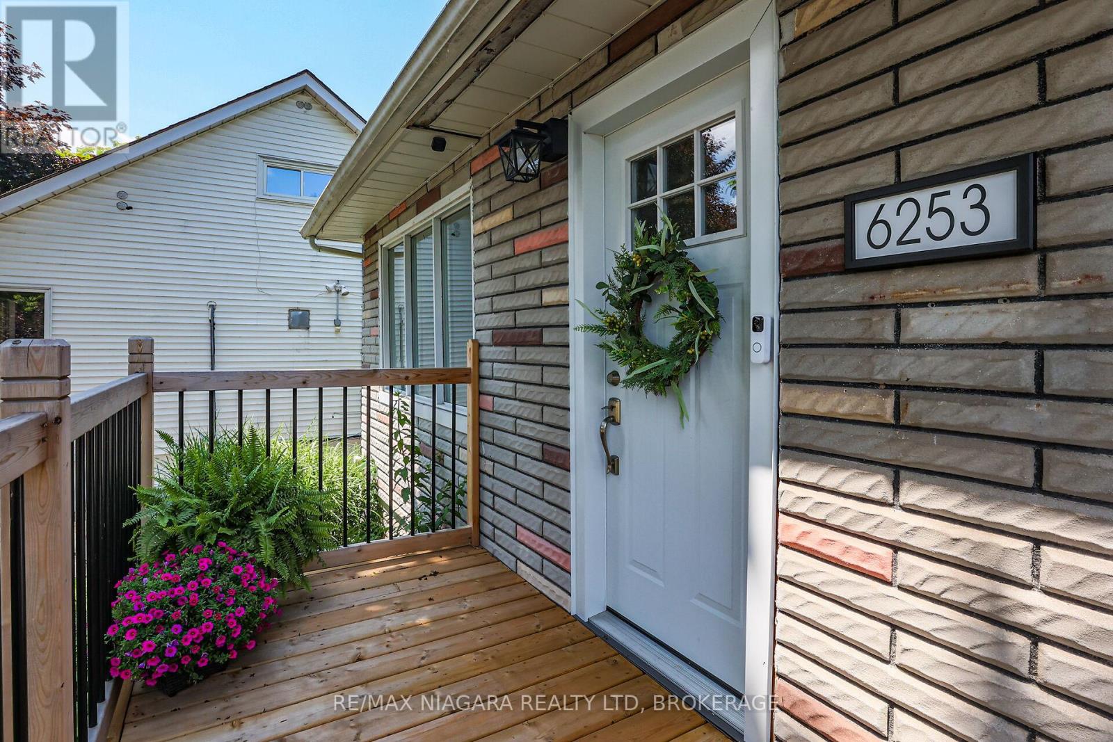 Property at 6253 CHURCHILL STREET image 2