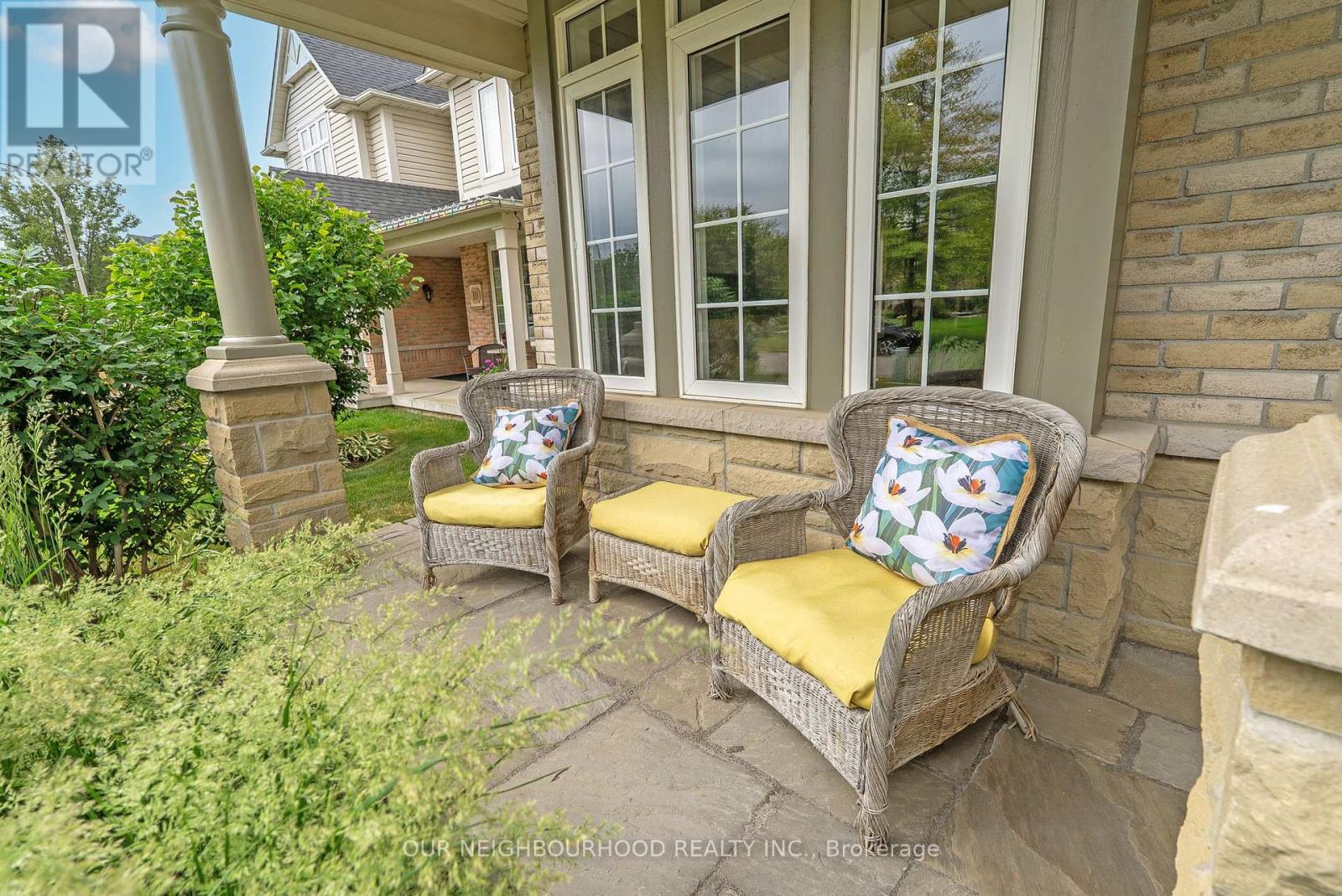 Property at 8 CORNER COURT image 3