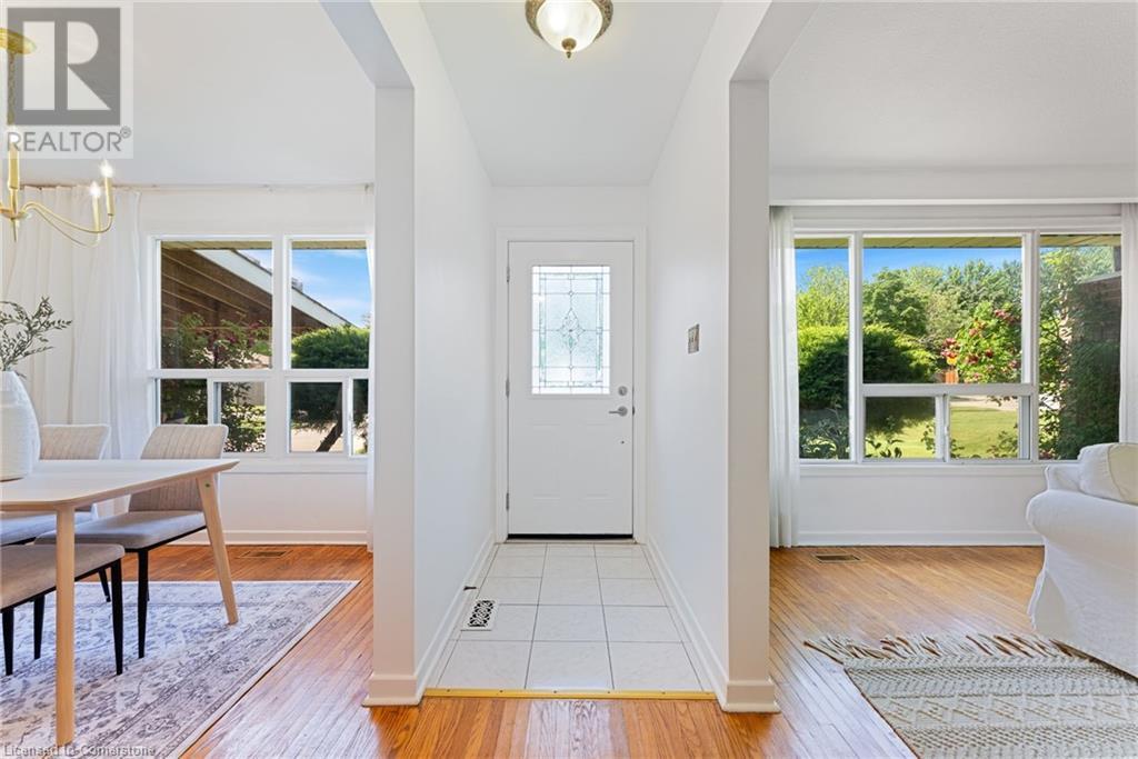 Property at 1610 HOBBS Crescent image 4