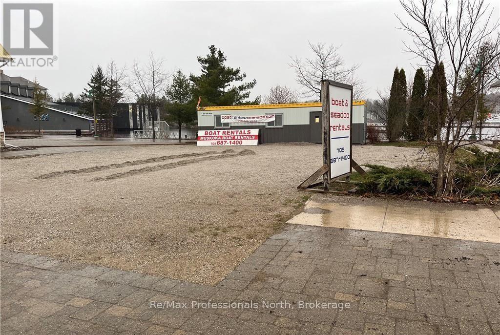 145 Steamship Bay Road, Gravenhurst, Ontario  P1P 1Z9 - Photo 4 - X12260206