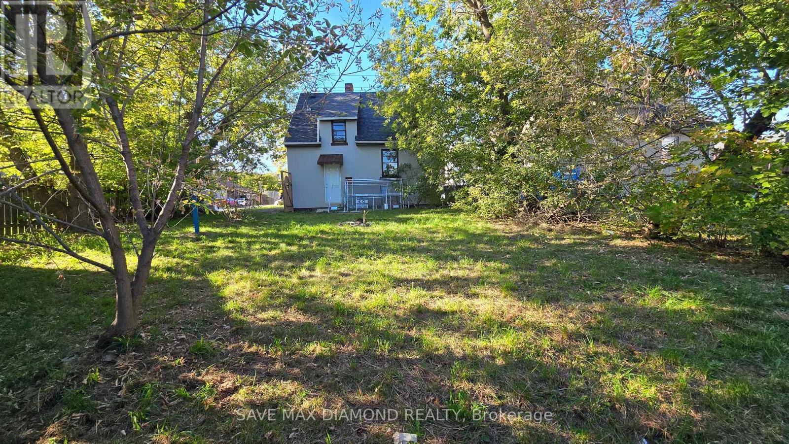 19 Pearl Street, Mississauga, Ontario  L5M 1X1 - Photo 7 - W12259955