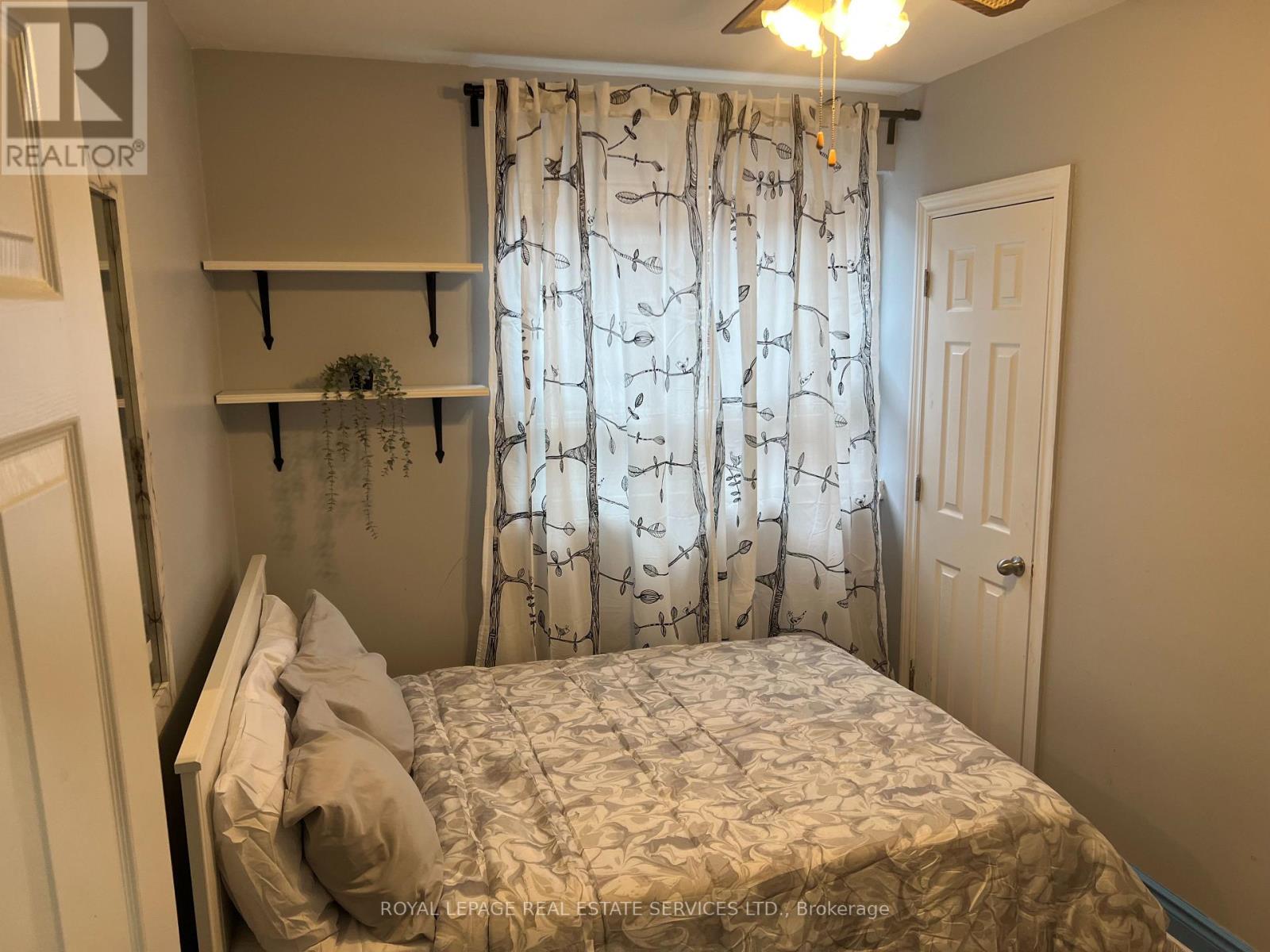 3 - 862 Browns Line, Toronto, Ontario  M8W 3W2 - Photo 1 - W12259968