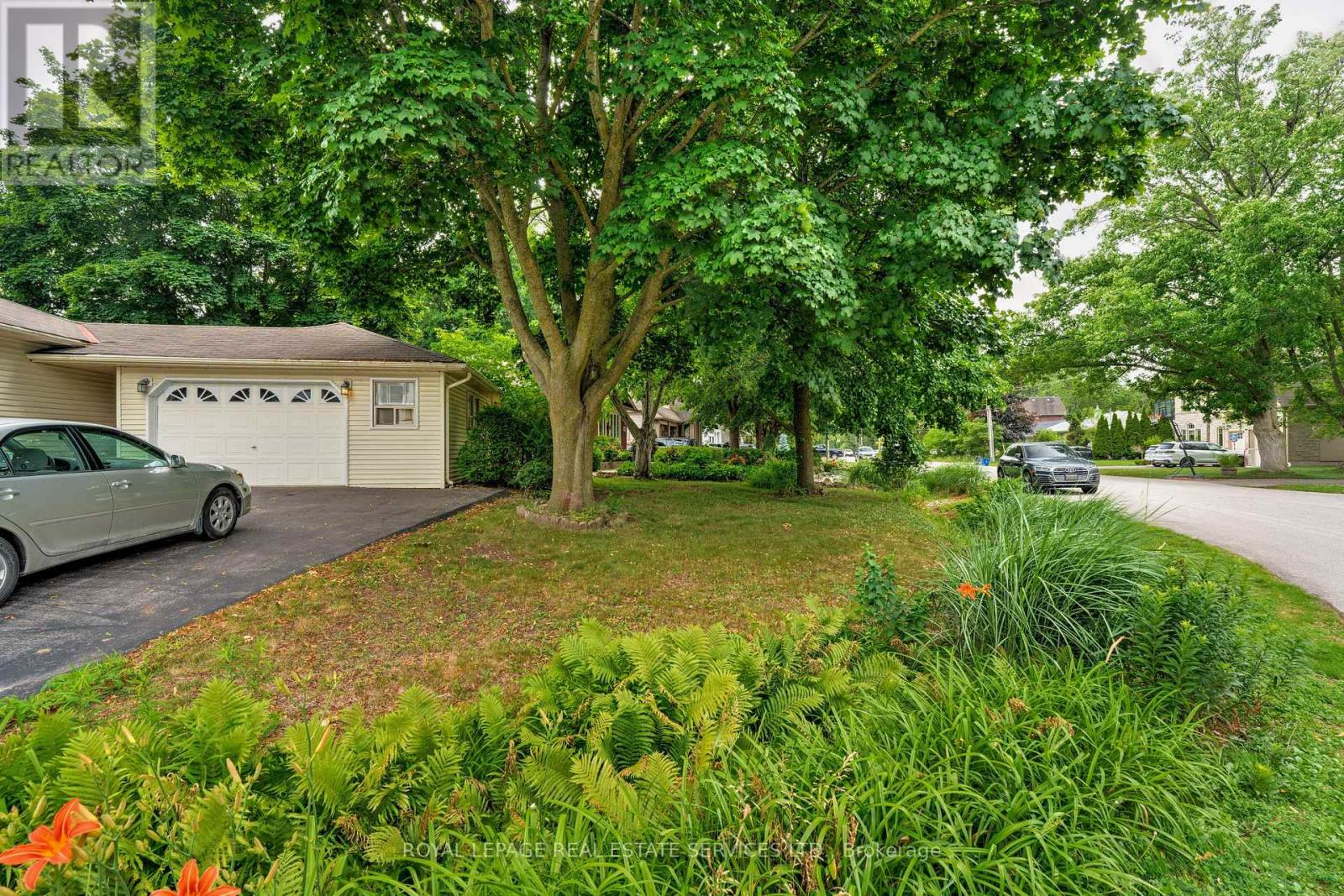 478 Avon Crescent, Oakville, Ontario  L6J 2T4 - Photo 45 - W12260002