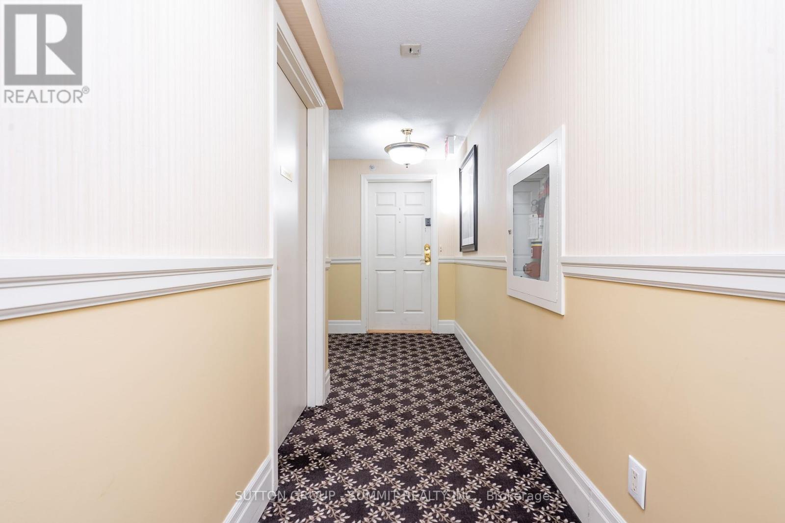 808 - 350 Princess Royal Drive, Mississauga, Ontario  L5B 4N1 - Photo 11 - W12260014