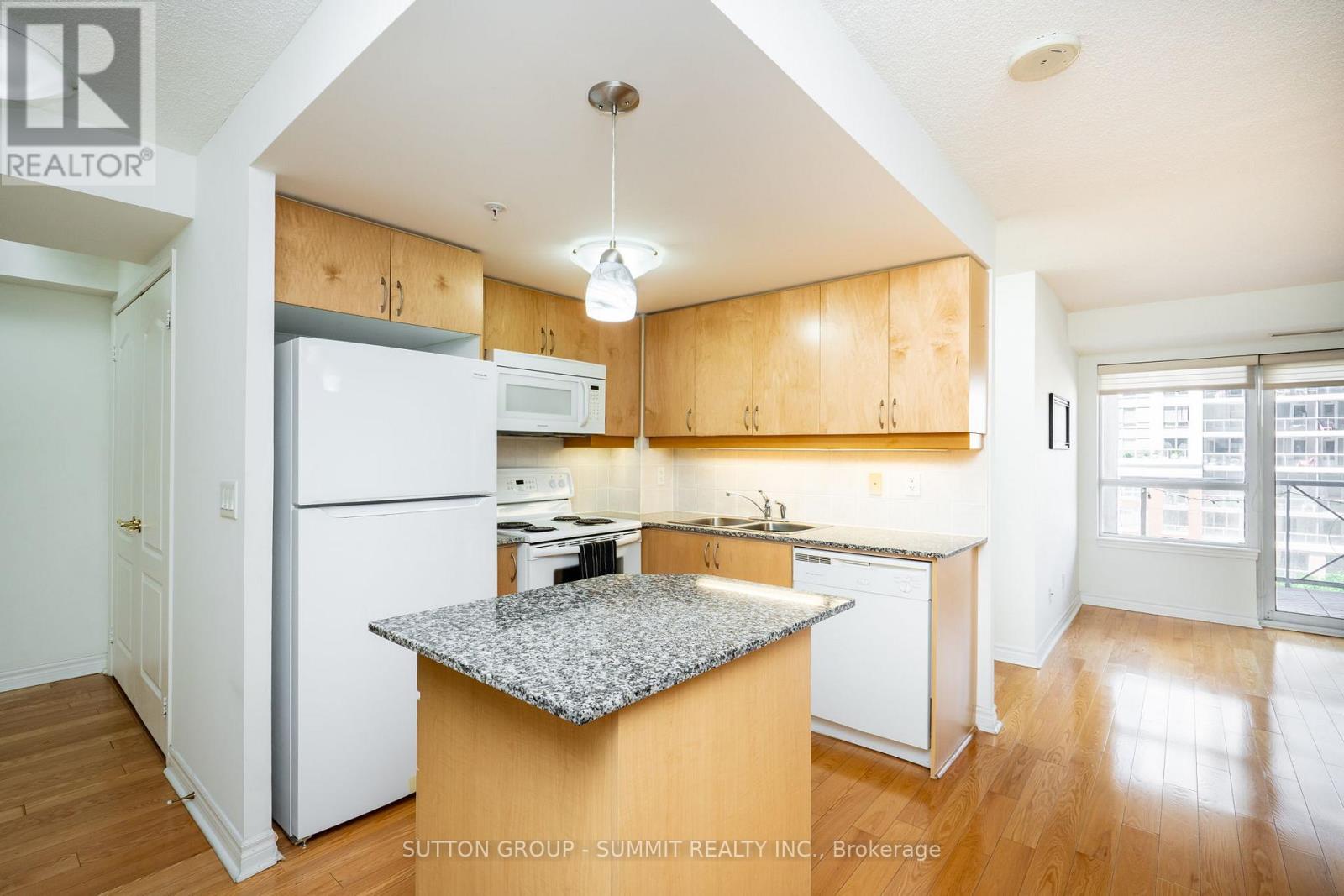 808 - 350 Princess Royal Drive, Mississauga, Ontario  L5B 4N1 - Photo 17 - W12260014
