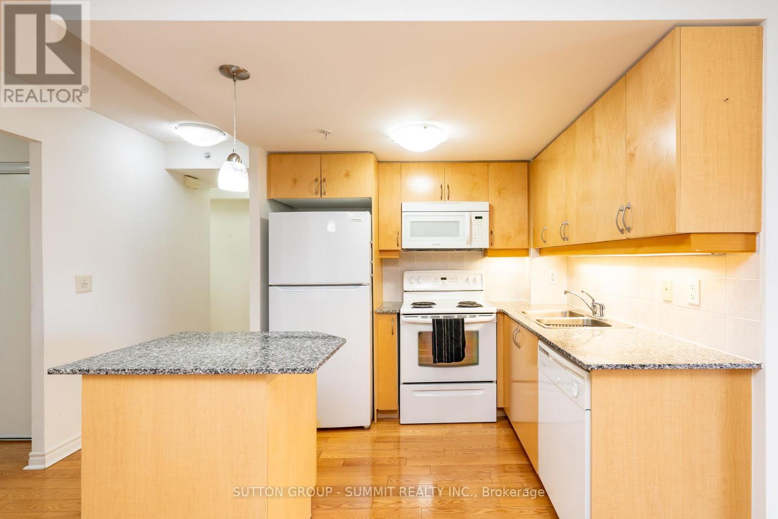 808 - 350 Princess Royal Drive, Mississauga, Ontario  L5B 4N1 - Photo 18 - W12260014
