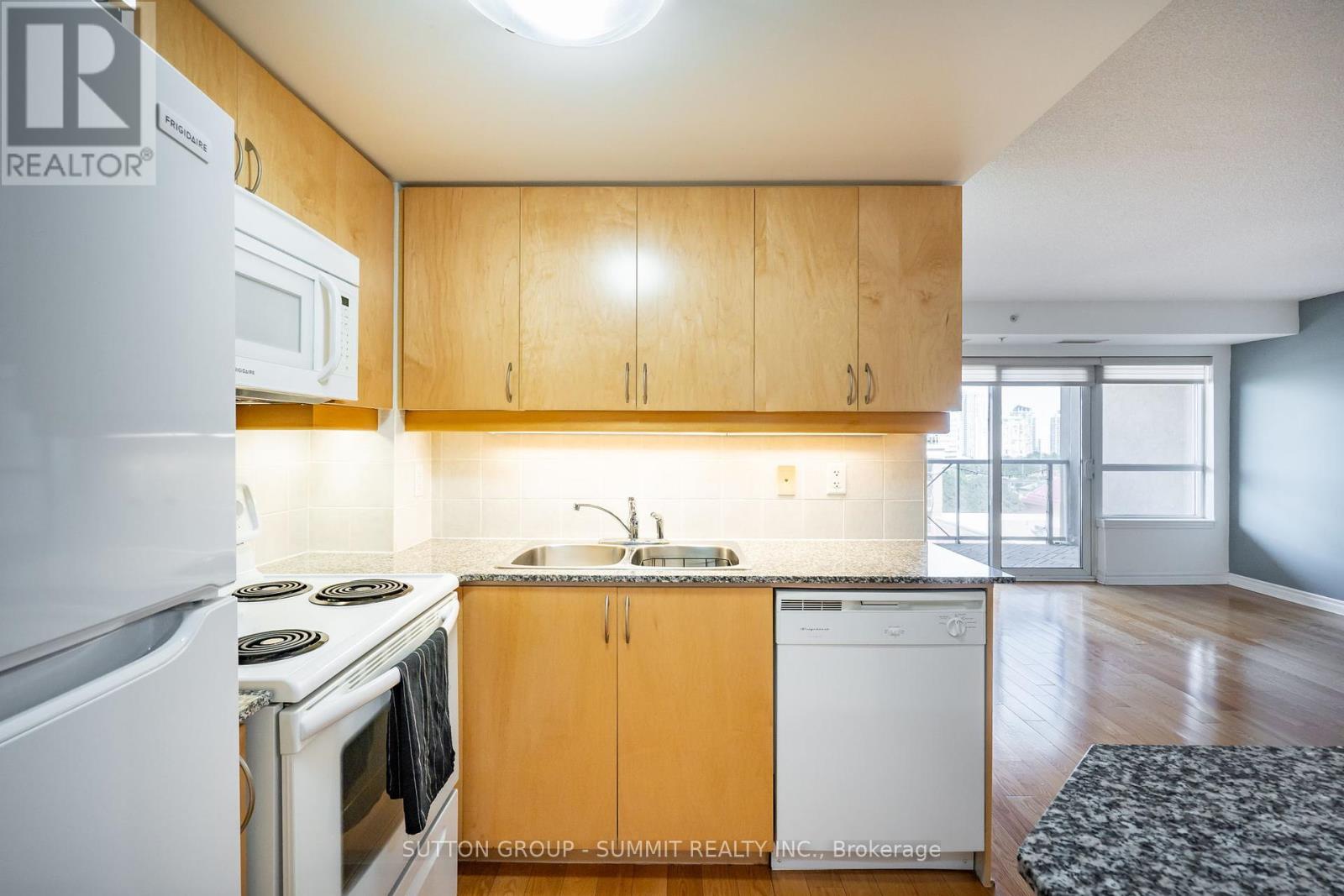 808 - 350 Princess Royal Drive, Mississauga, Ontario  L5B 4N1 - Photo 19 - W12260014