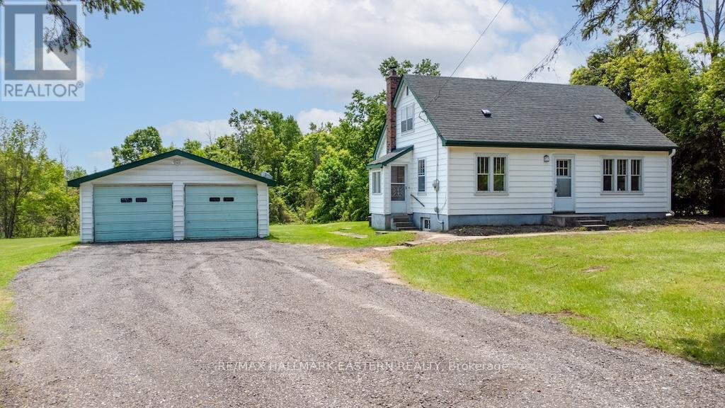 Property at 2449 LANSDOWNE STREET W image 2