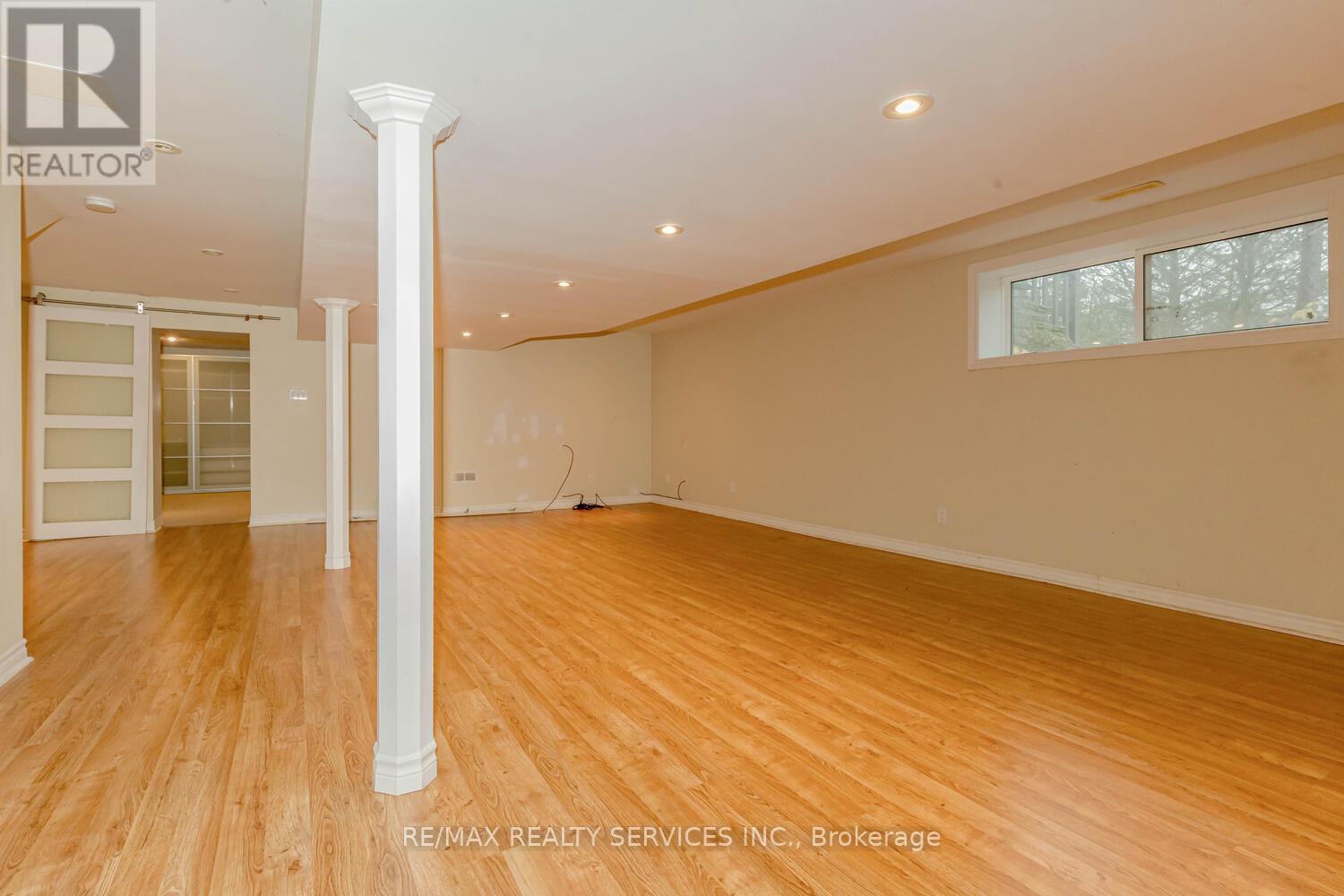 1259 Twin Oaks Dell Drive, Mississauga, Ontario  L5H 3J7 - Photo 29 - W12260053