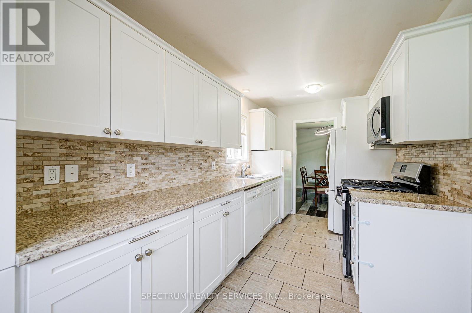 330 Centre Street, Shelburne, Ontario  L9V 2Y6 - Photo 11 - X12259969