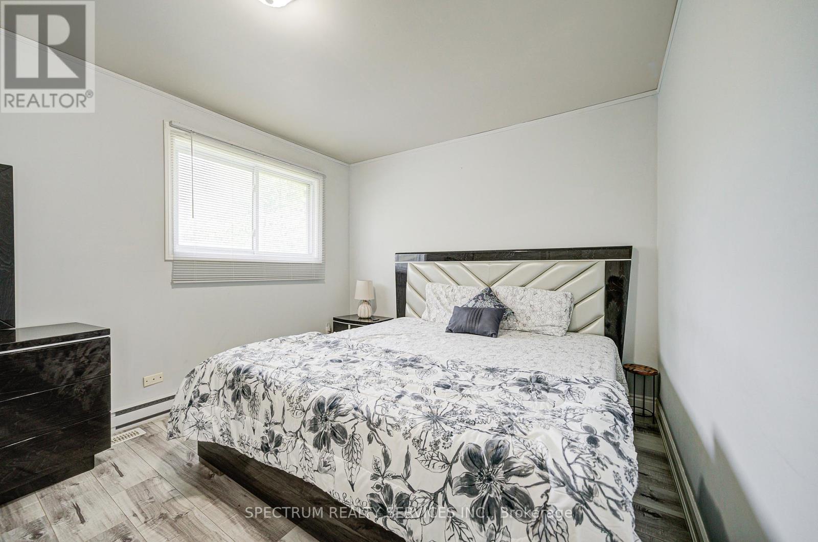 330 Centre Street, Shelburne, Ontario  L9V 2Y6 - Photo 28 - X12259969