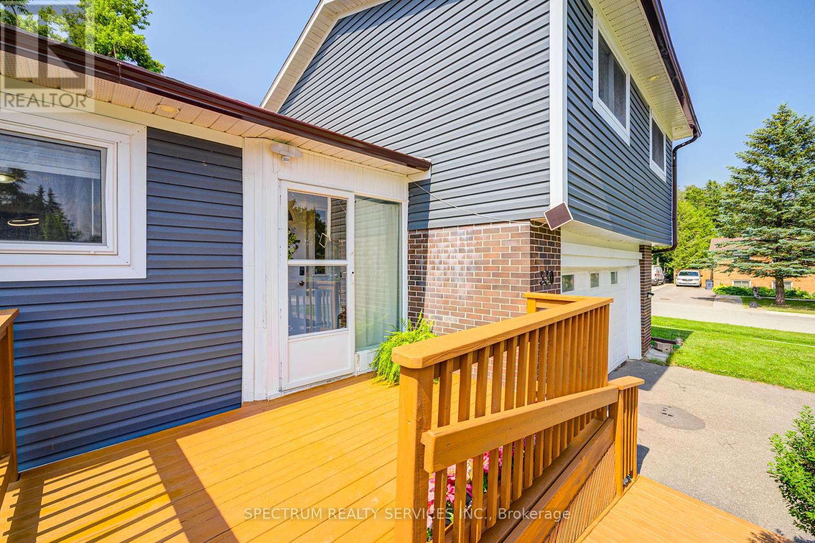 330 Centre Street, Shelburne, Ontario  L9V 2Y6 - Photo 7 - X12259969
