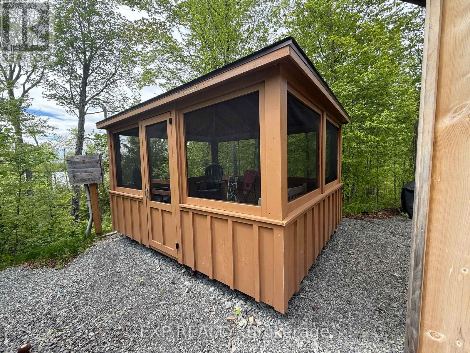 1077 Polar Bear Lane, Frontenac, Ontario  K0H 2P0 - Photo 10 - X12259989