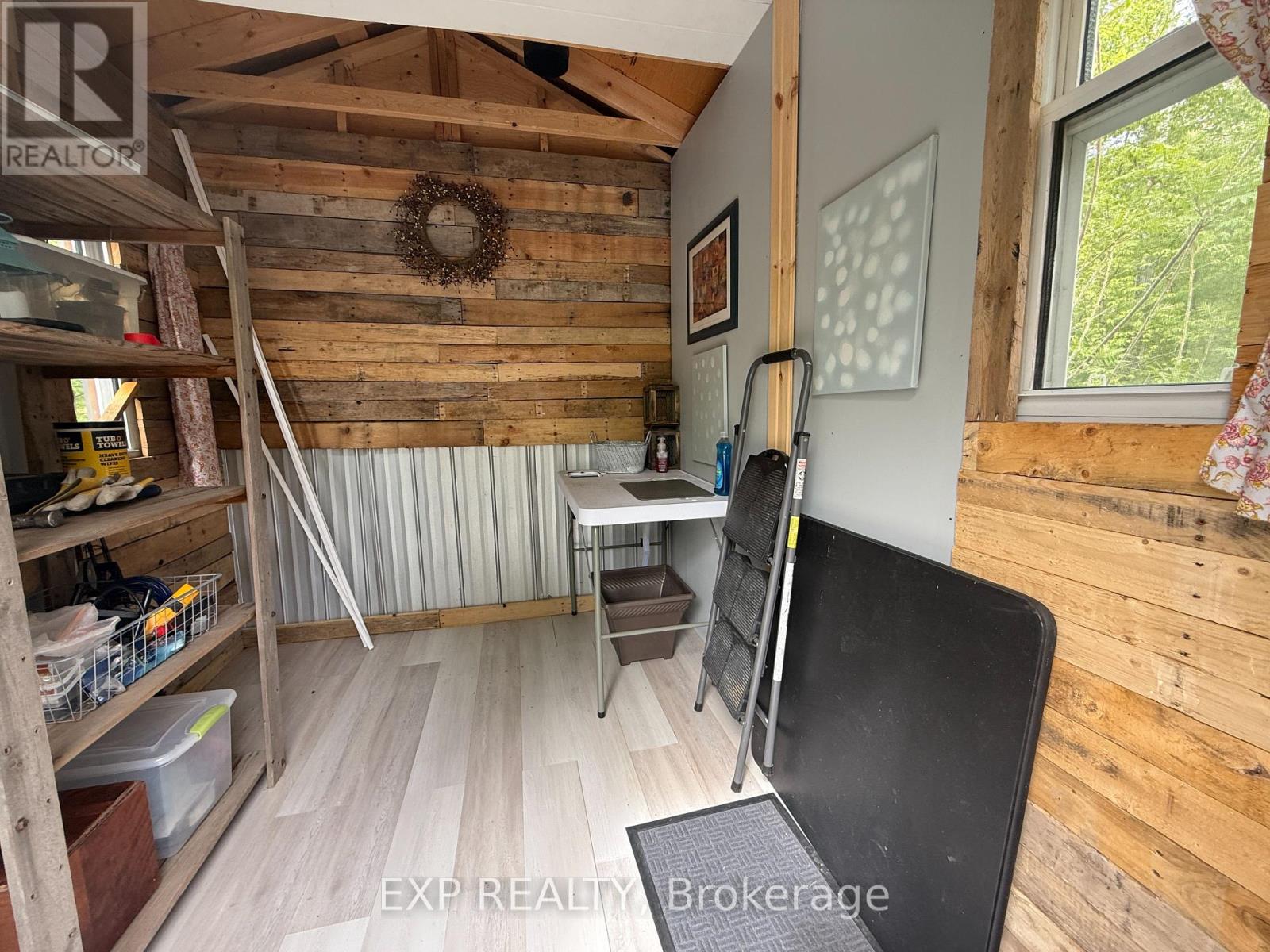 1077 Polar Bear Lane, Frontenac, Ontario  K0H 2P0 - Photo 12 - X12259989
