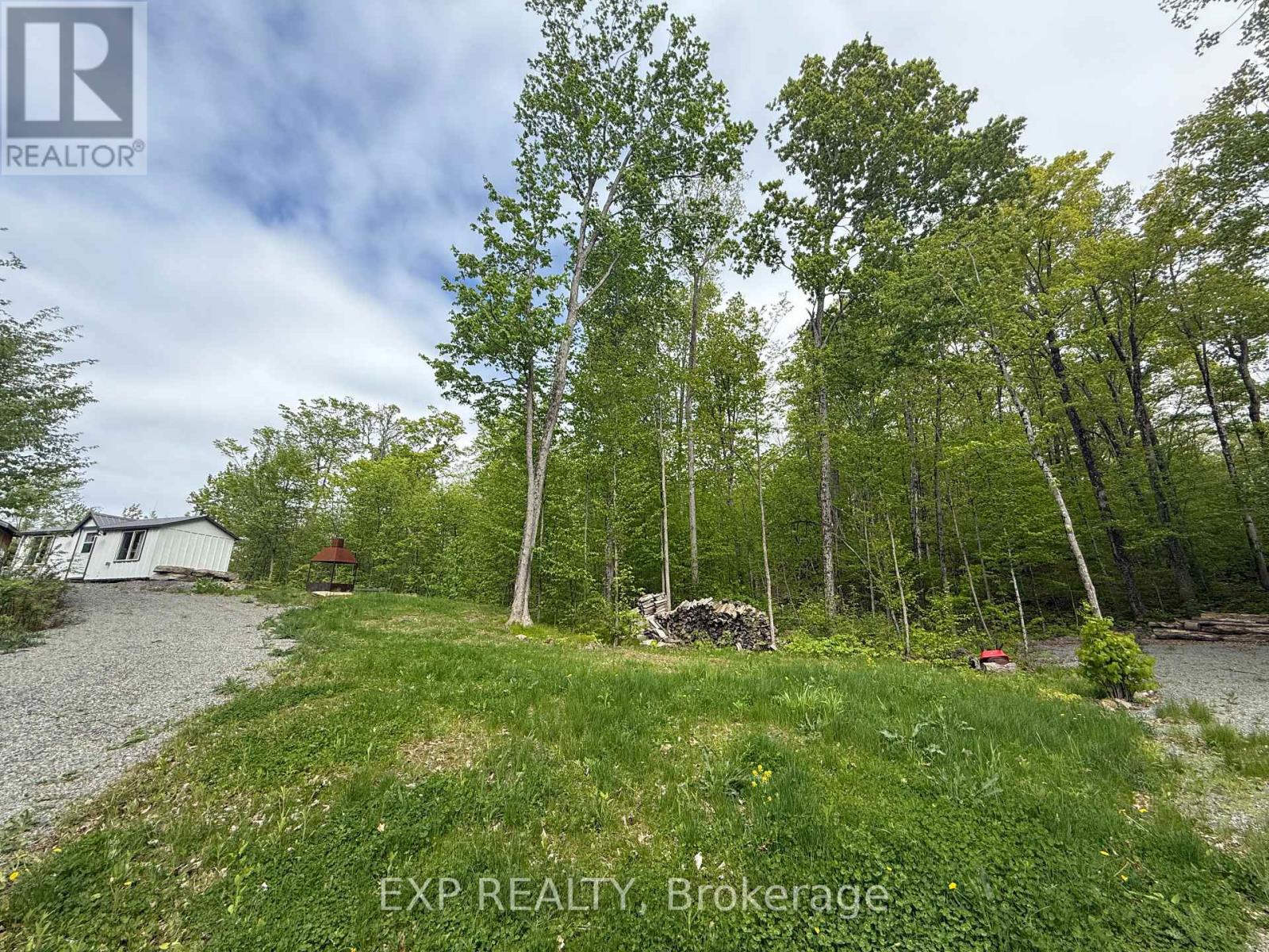 1077 Polar Bear Lane, Frontenac, Ontario  K0H 2P0 - Photo 13 - X12259989