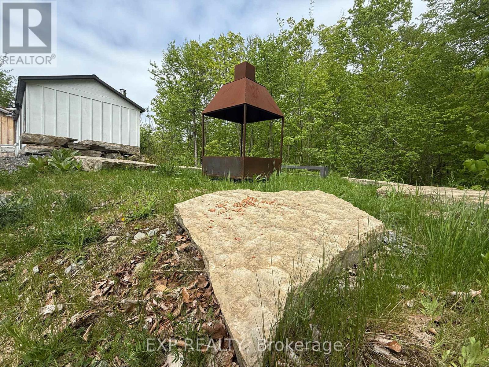 1077 Polar Bear Lane, Frontenac, Ontario  K0H 2P0 - Photo 15 - X12259989