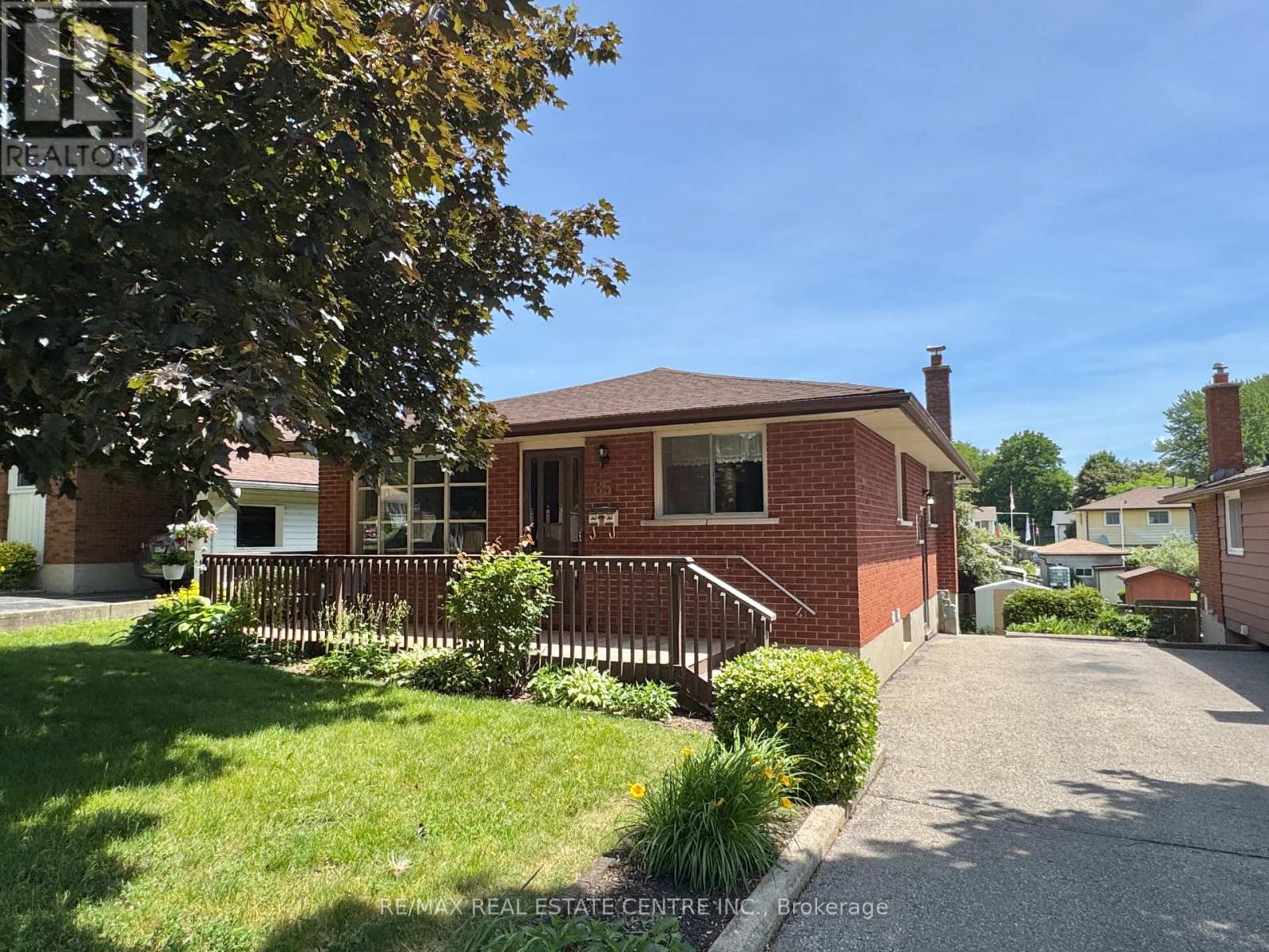 Property at 85 LOWREY AVENUE S image 1