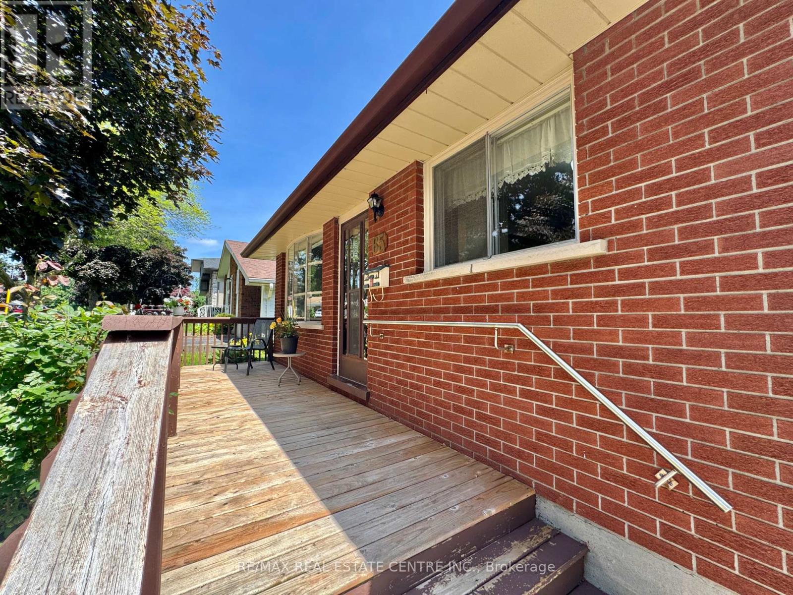 Property at 85 LOWREY AVENUE S image 5
