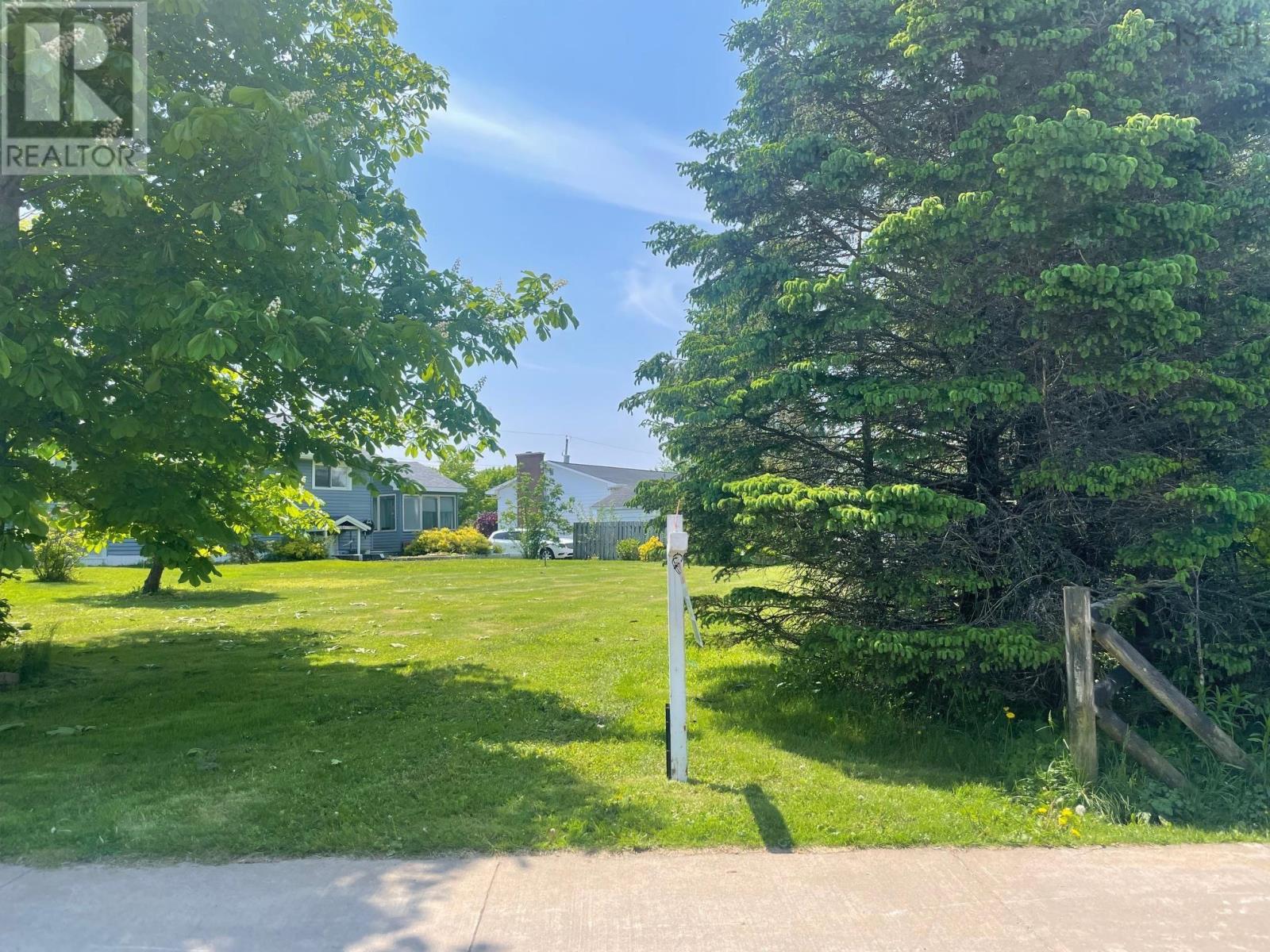301 Cow Bay Road, Eastern Passage, Nova Scotia  B3G 1A3 - Photo 6 - 202513936