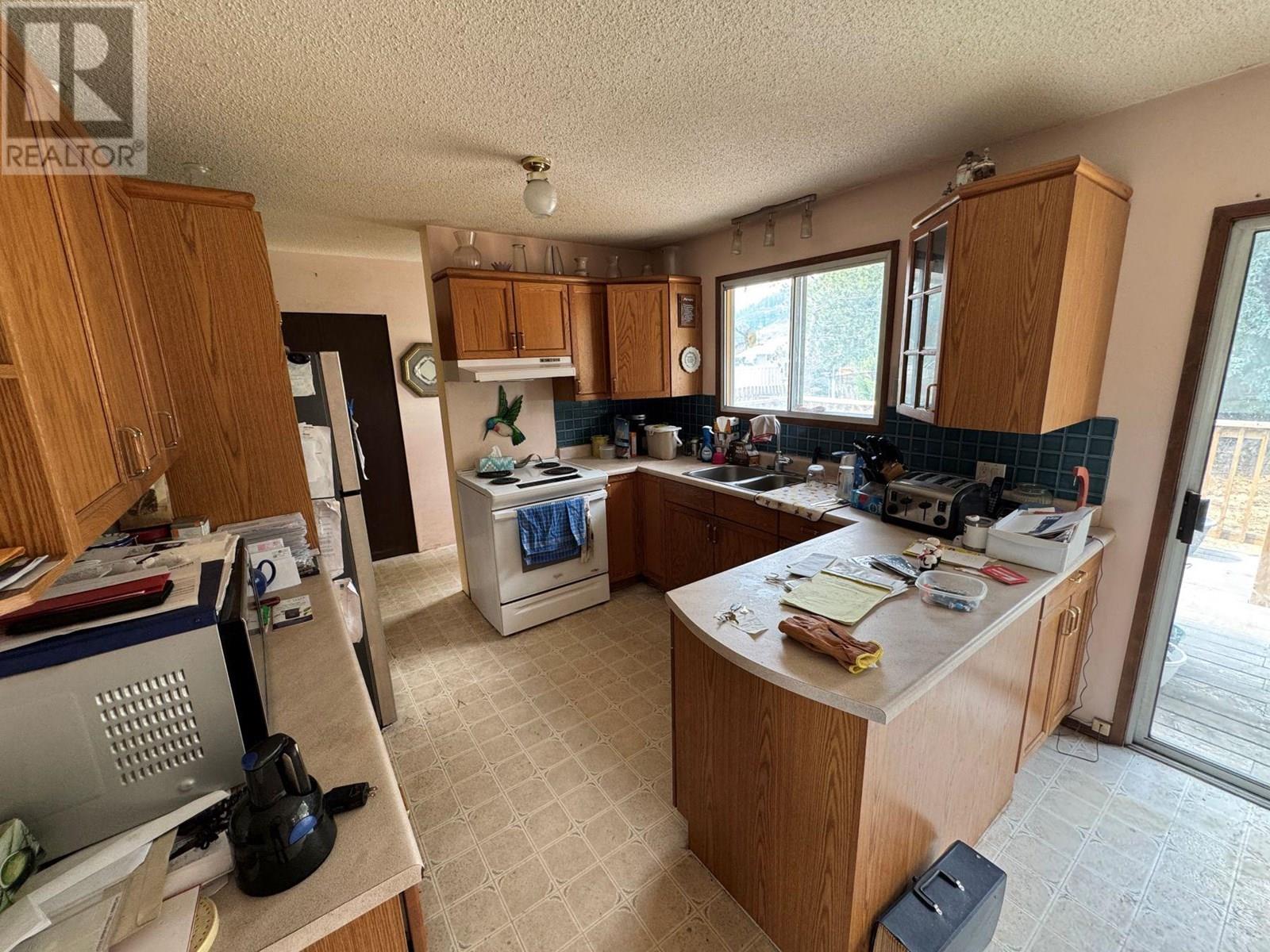 509 7th Avenue, Midway, British Columbia  V0H 1M0 - Photo 5 - 10354517