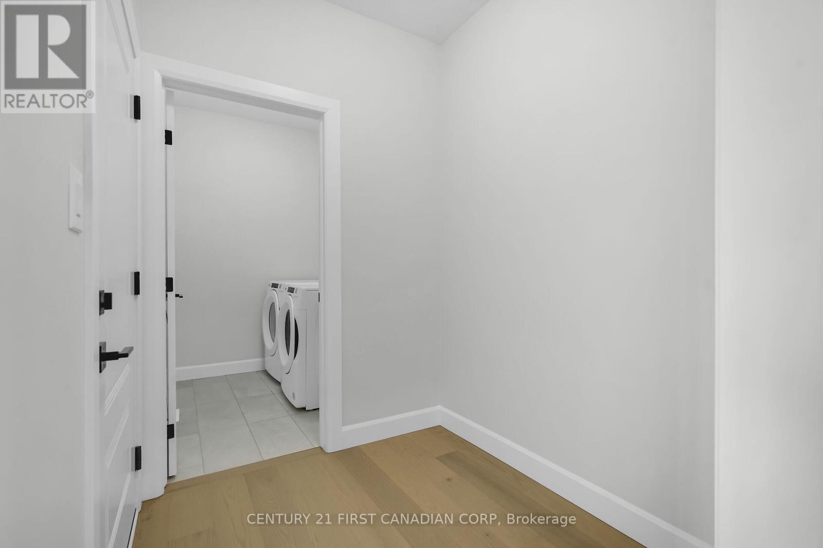 287a Nancy Street, Dutton/dunwich, Ontario  N0L 1J0 - Photo 23 - X12260336