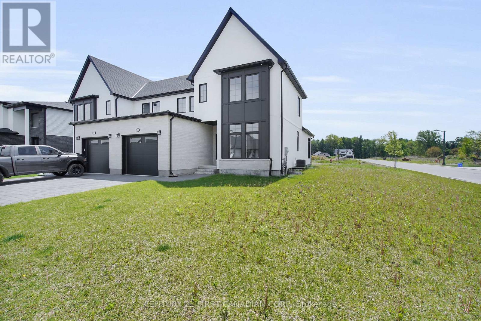 287a Nancy Street, Dutton/dunwich, Ontario  N0L 1J0 - Photo 3 - X12260336