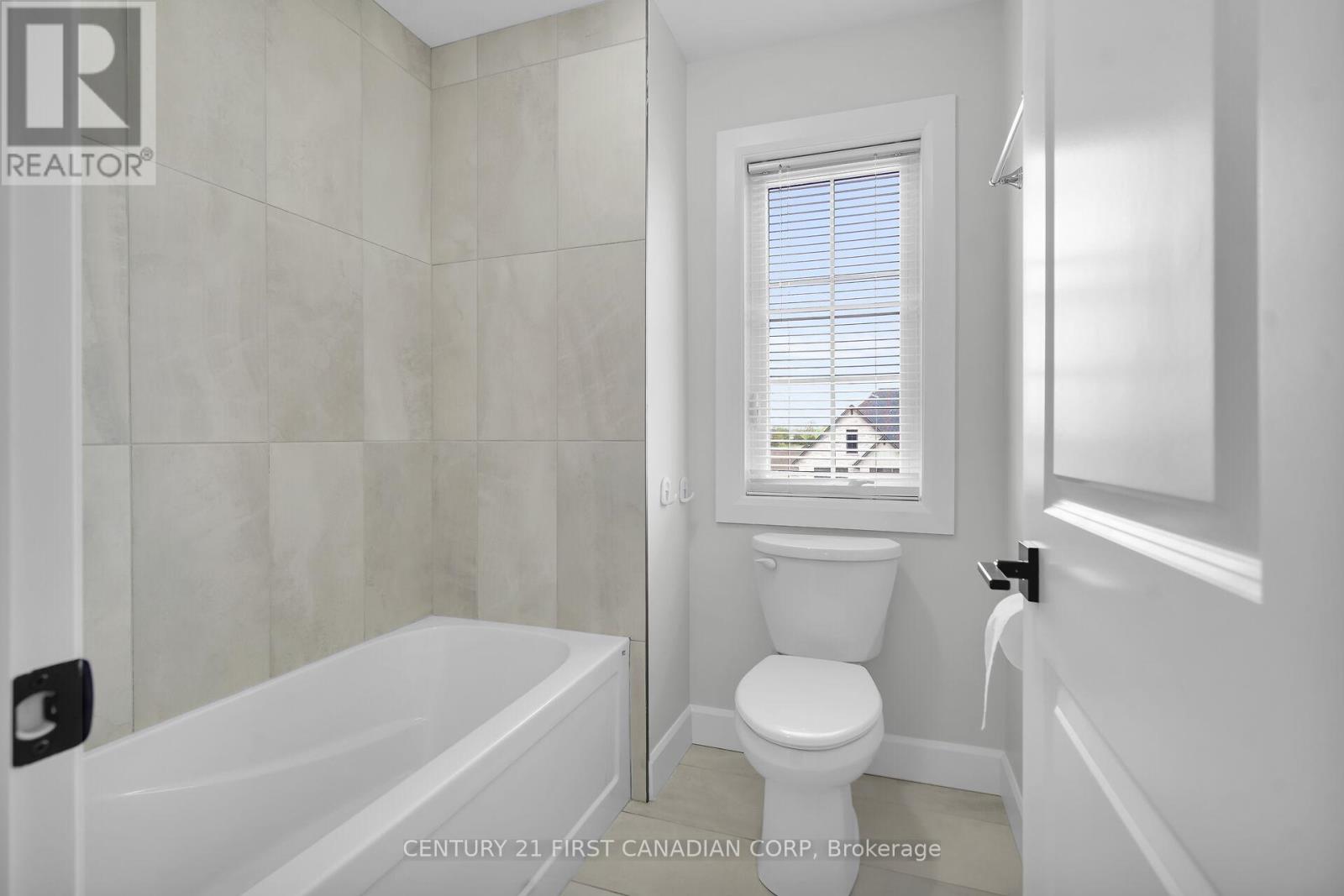 287a Nancy Street, Dutton/dunwich, Ontario  N0L 1J0 - Photo 30 - X12260336