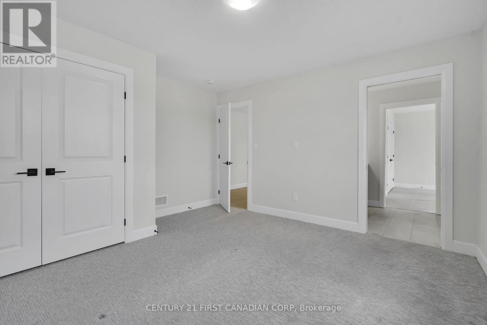 287a Nancy Street, Dutton/dunwich, Ontario  N0L 1J0 - Photo 32 - X12260336