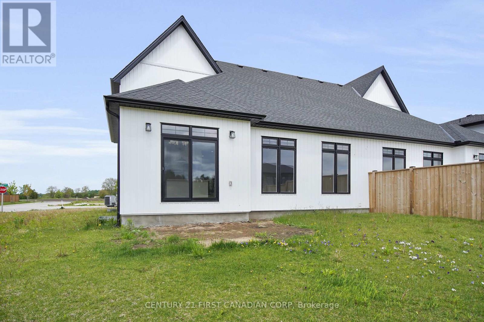287a Nancy Street, Dutton/dunwich, Ontario  N0L 1J0 - Photo 39 - X12260336