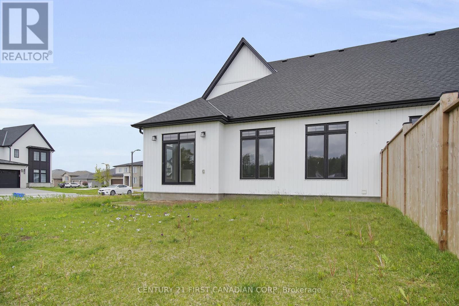 287a Nancy Street, Dutton/dunwich, Ontario  N0L 1J0 - Photo 40 - X12260336