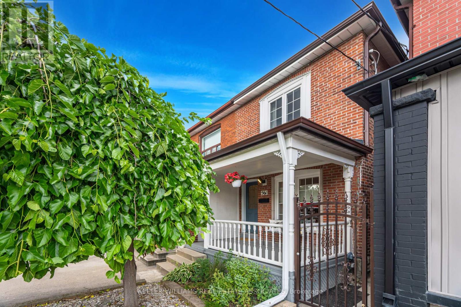 Property at 561 OAKWOOD AVENUE image 1
