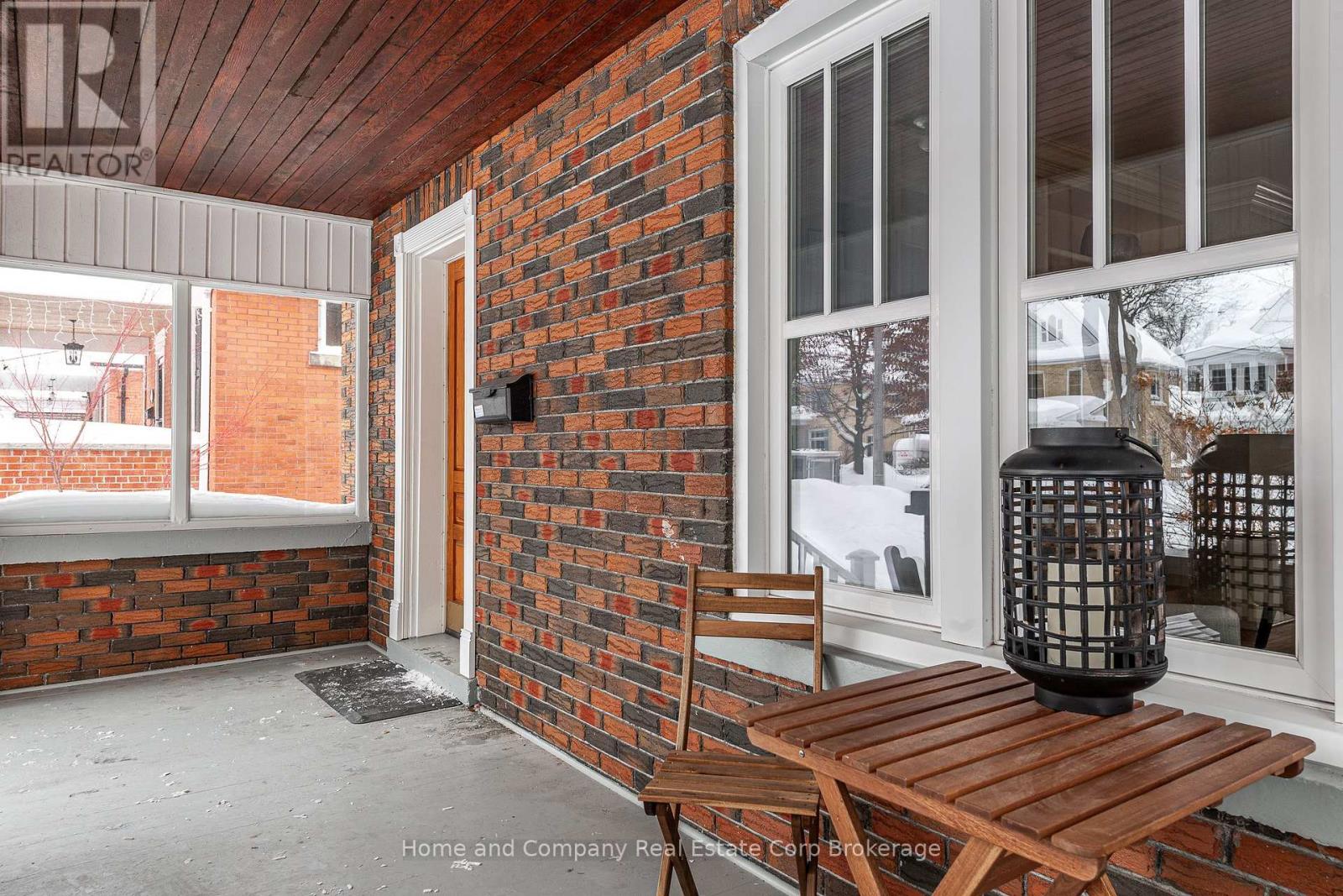 211 Douglas Street, Stratford, Ontario  N5A 5P8 - Photo 40 - X12260308