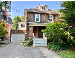 211 Douglas Street, Stratford, Ca