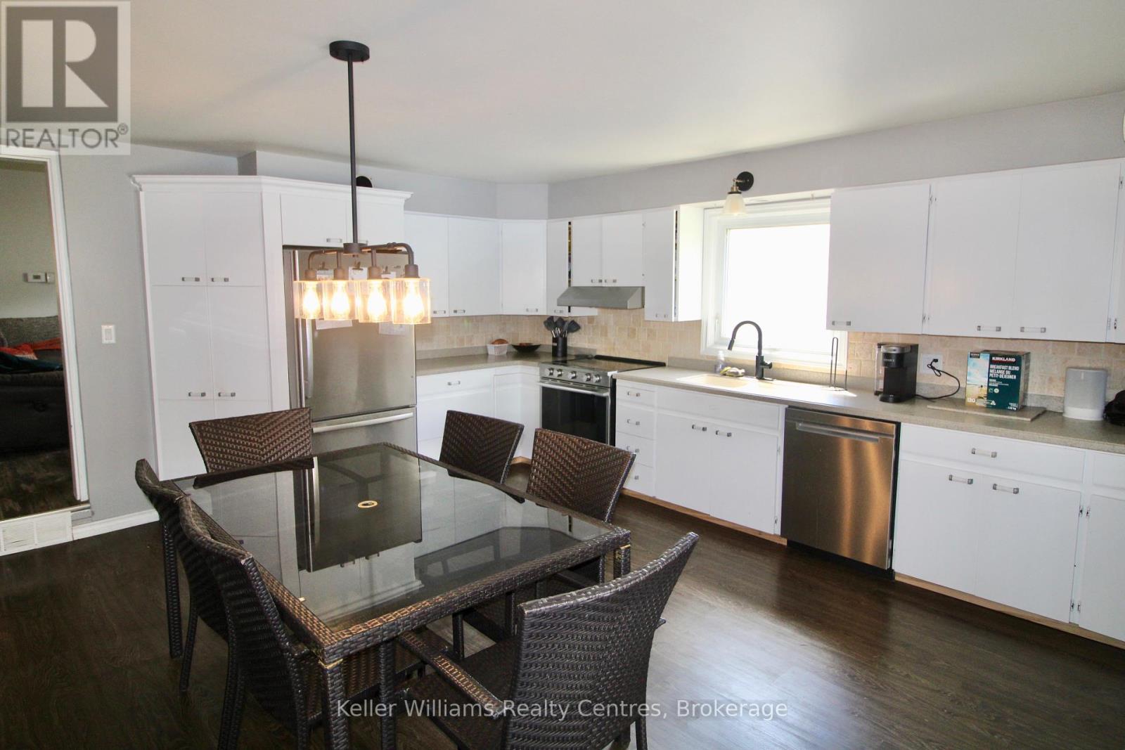618 8th Avenue, Hanover, Ontario  N4N 2L3 - Photo 18 - X12260399