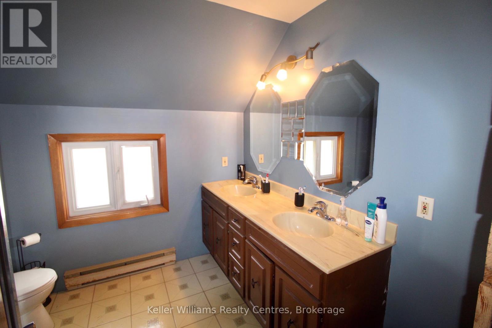 618 8th Avenue, Hanover, Ontario  N4N 2L3 - Photo 24 - X12260399