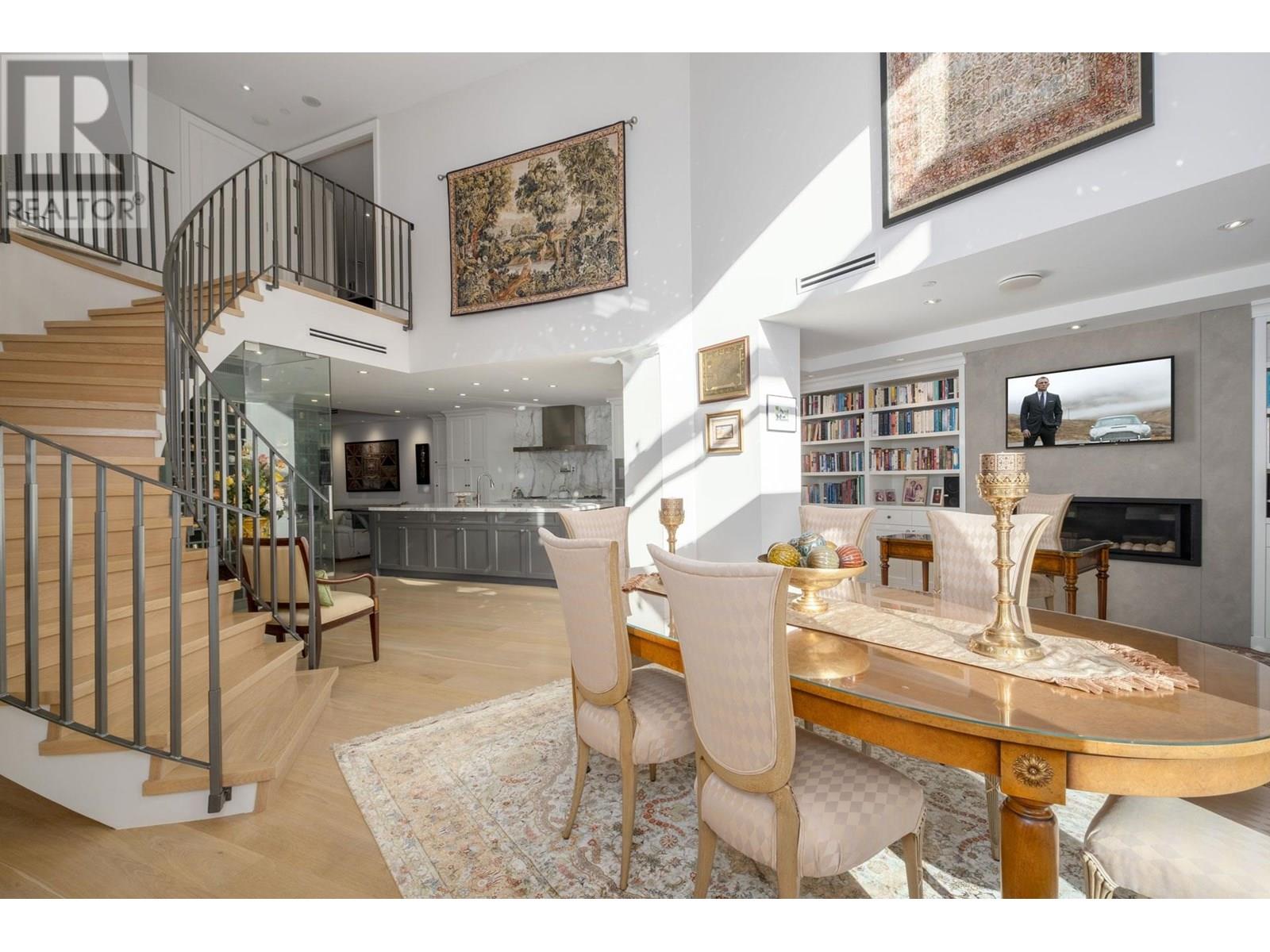 1258 RICHARDS STREET, vancouver, British Columbia V6B1S2