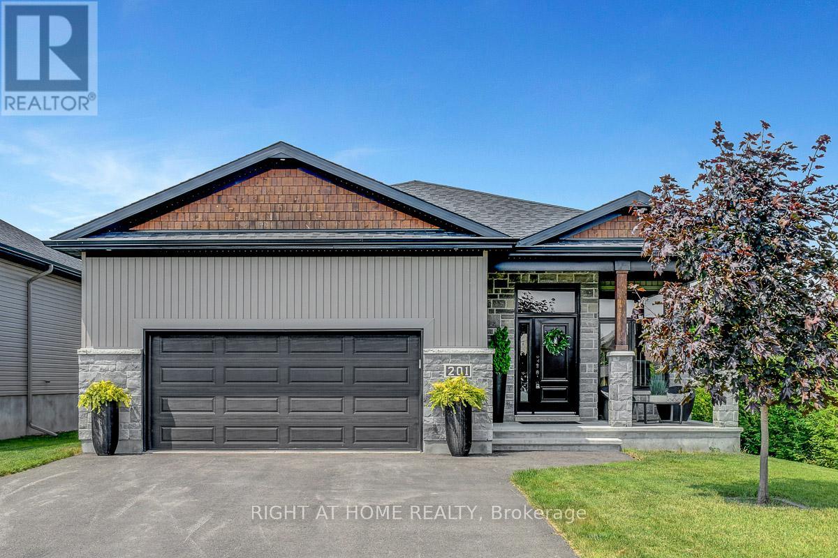 Property at 201 VERSAILLE STREET image 1