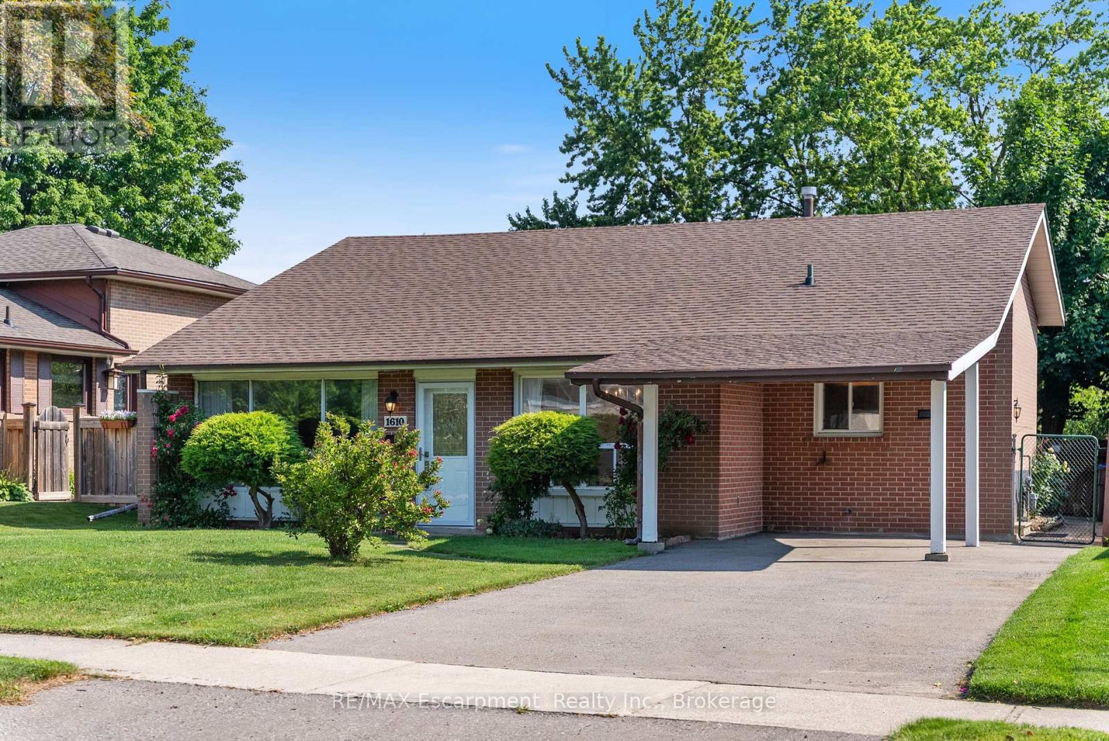 Property at 1610 HOBBS CRESCENT image 1