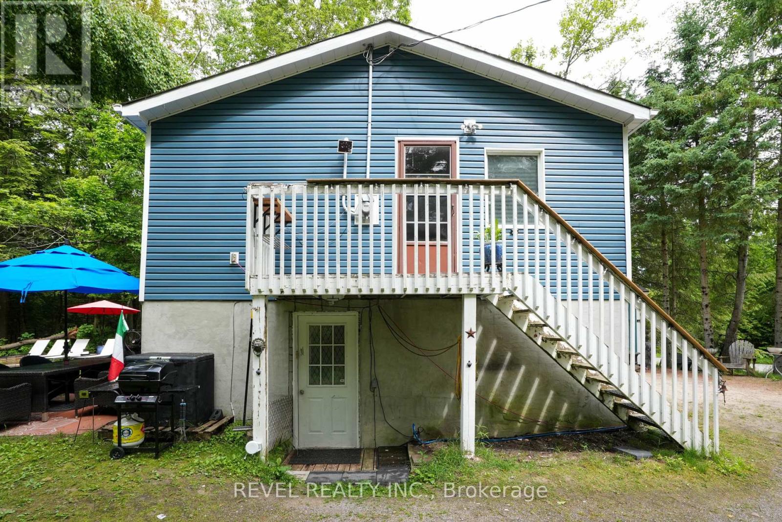 Property at 43 MANITOU CRESCENT image 2