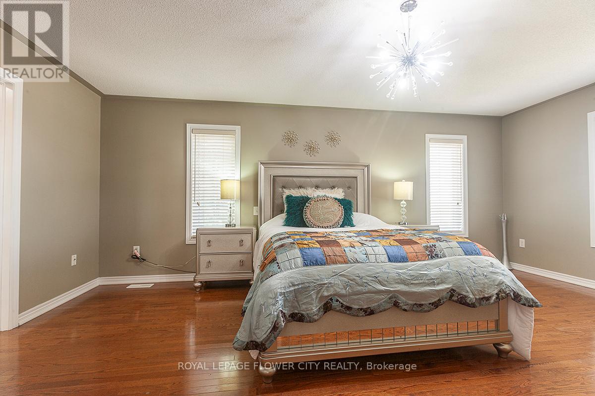 2 Yellow Avens Boulevard, Brampton, Ontario  L6R 0R5 - Photo 25 - W12260178
