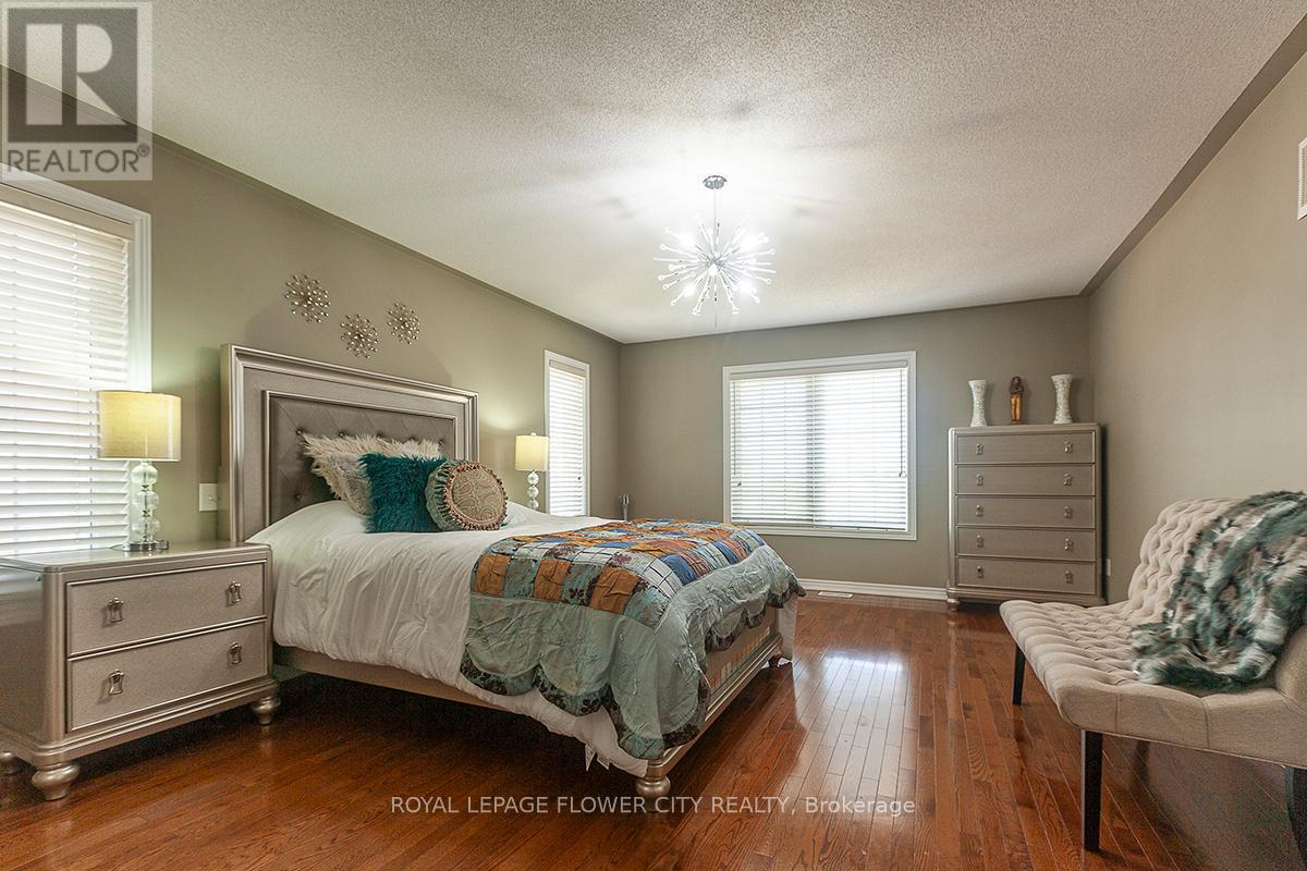 2 Yellow Avens Boulevard, Brampton, Ontario  L6R 0R5 - Photo 26 - W12260178