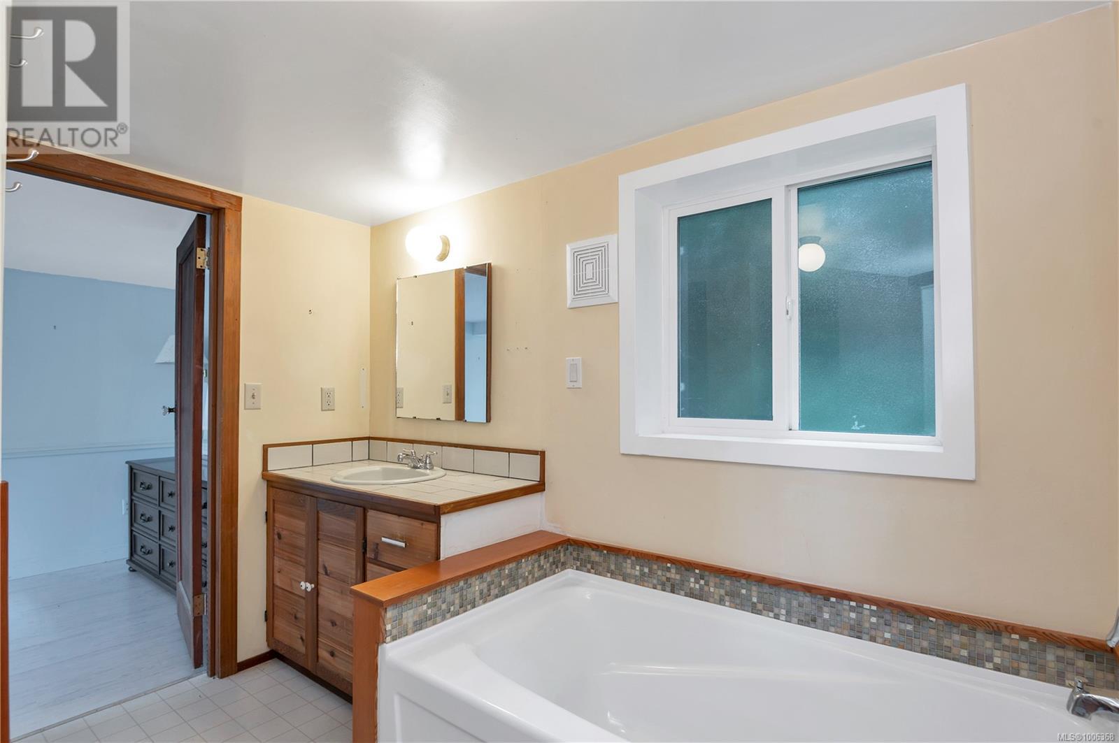 Property at 681 Bull Rd image 3