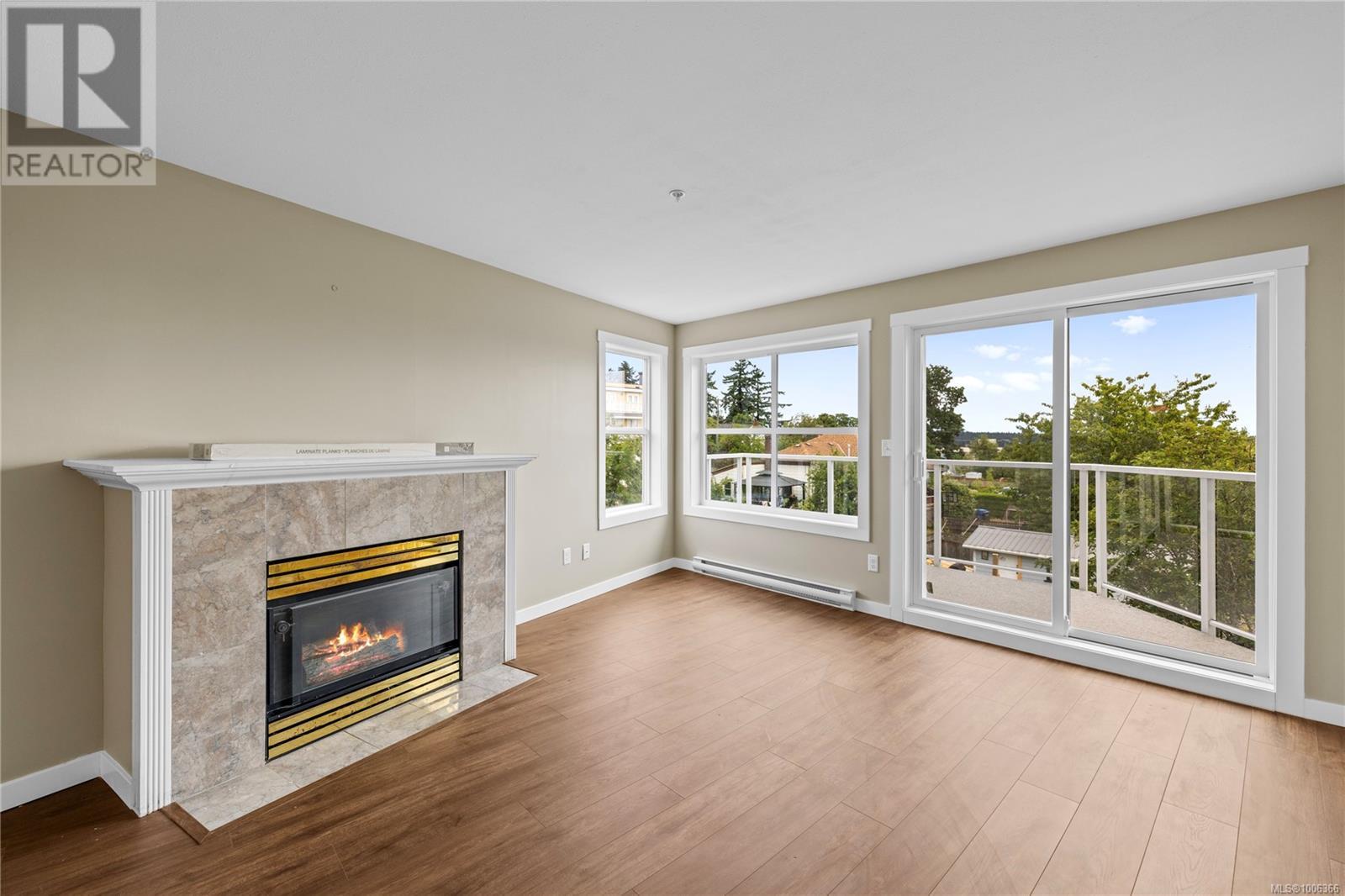 Property at 304 650 Prideaux St image 3