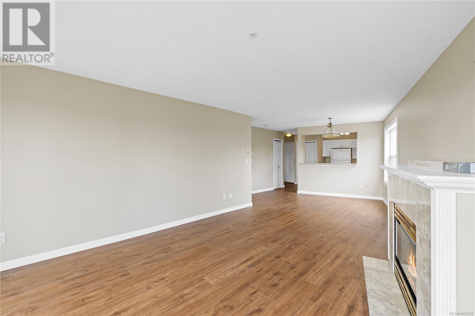 Property at 304 650 Prideaux St image 5