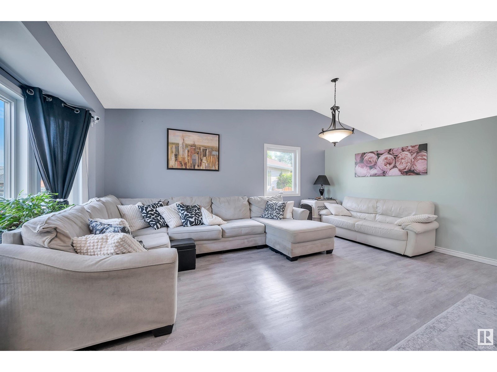 Property at 78 BLUEBERRY CR image 4