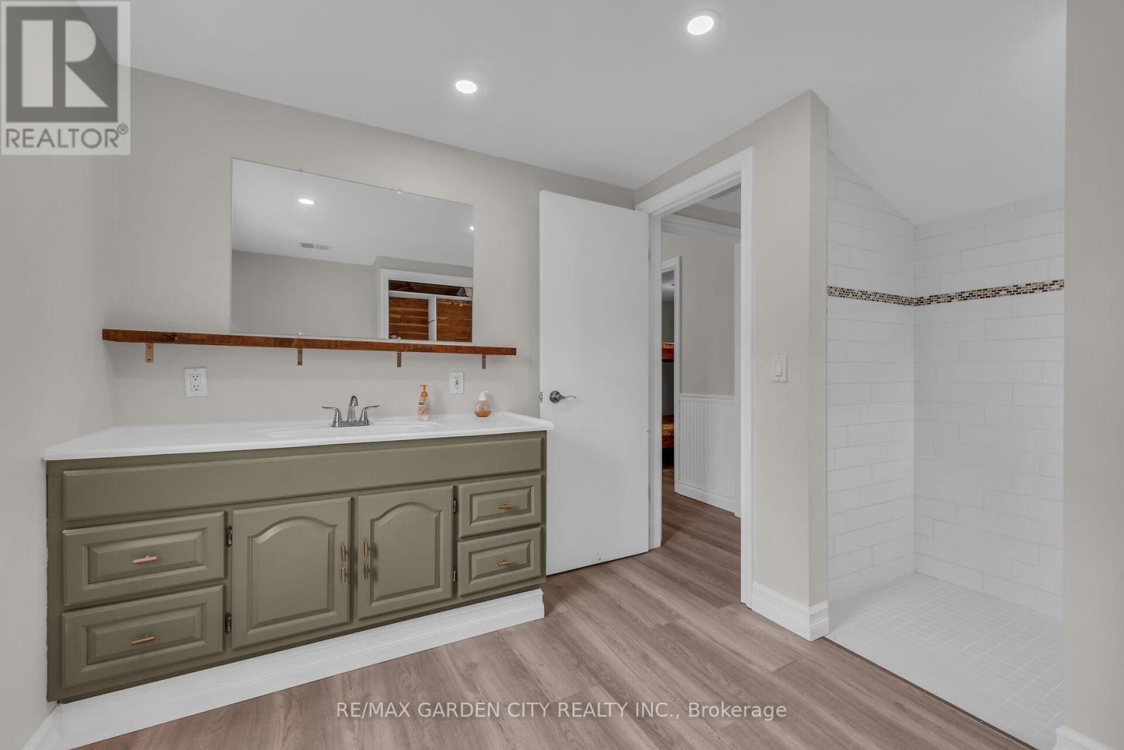 270 Erie Boulevard, Norfolk, Ontario  N0E 1M0 - Photo 17 - X12260208