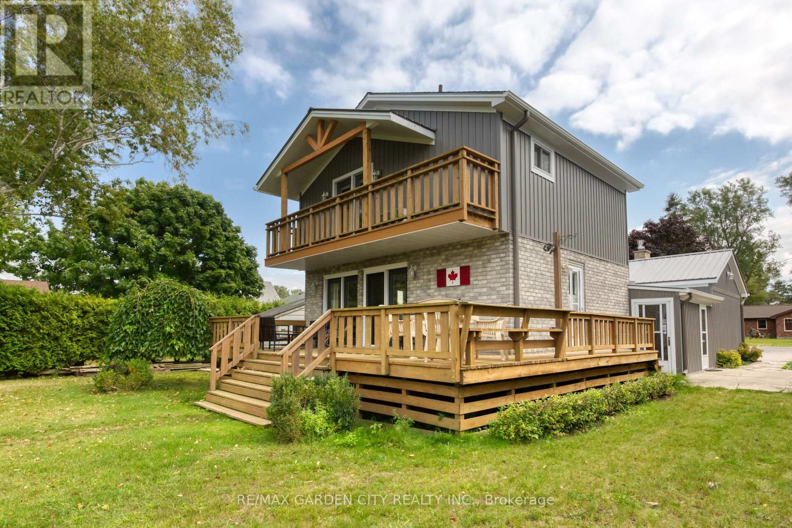 270 Erie Boulevard, Norfolk, Ontario  N0E 1M0 - Photo 2 - X12260208