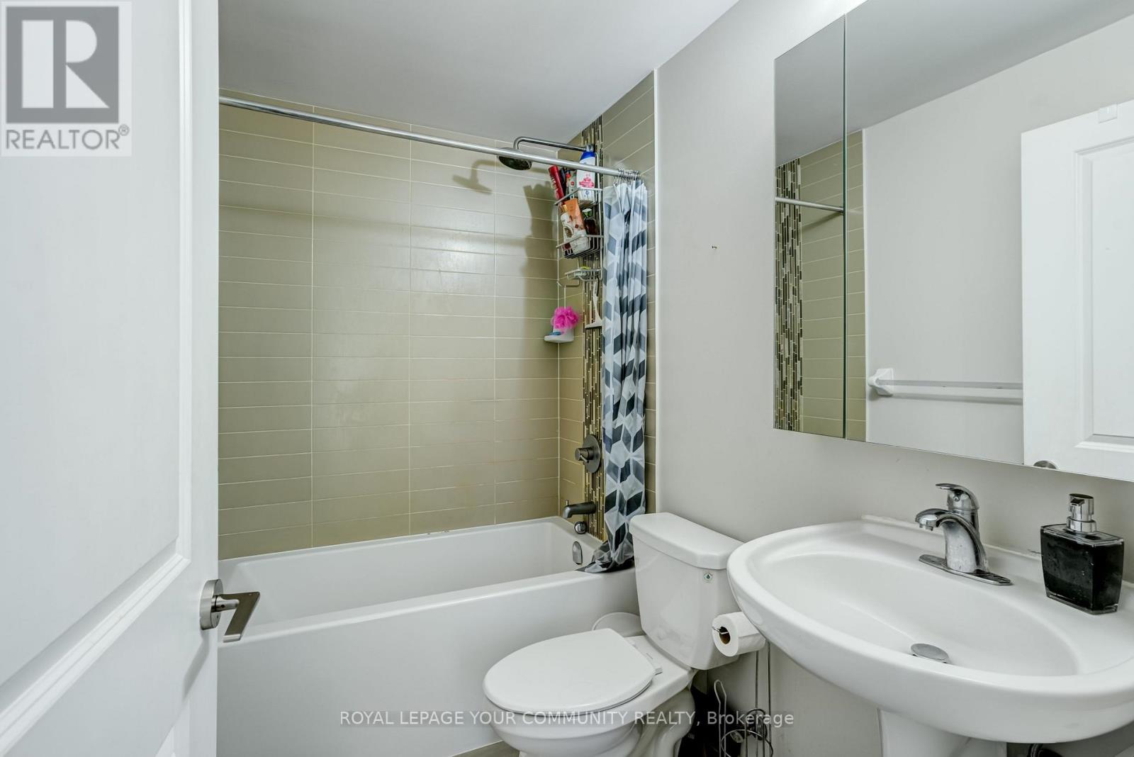 109 - 65 Oneida Crescent, Richmond Hill, Ontario  L4B 0G9 - Photo 19 - N12260347