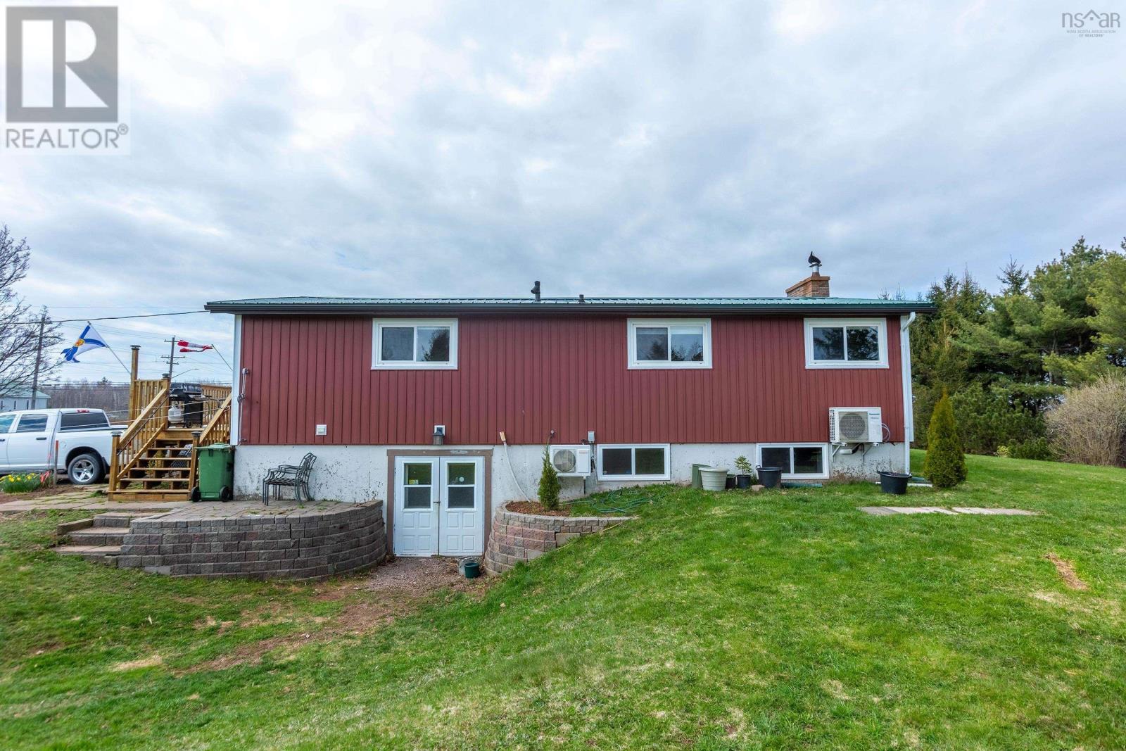 319 Willow Street, East Amherst, Nova Scotia  B4H 3Y3 - Photo 4 - 202509495