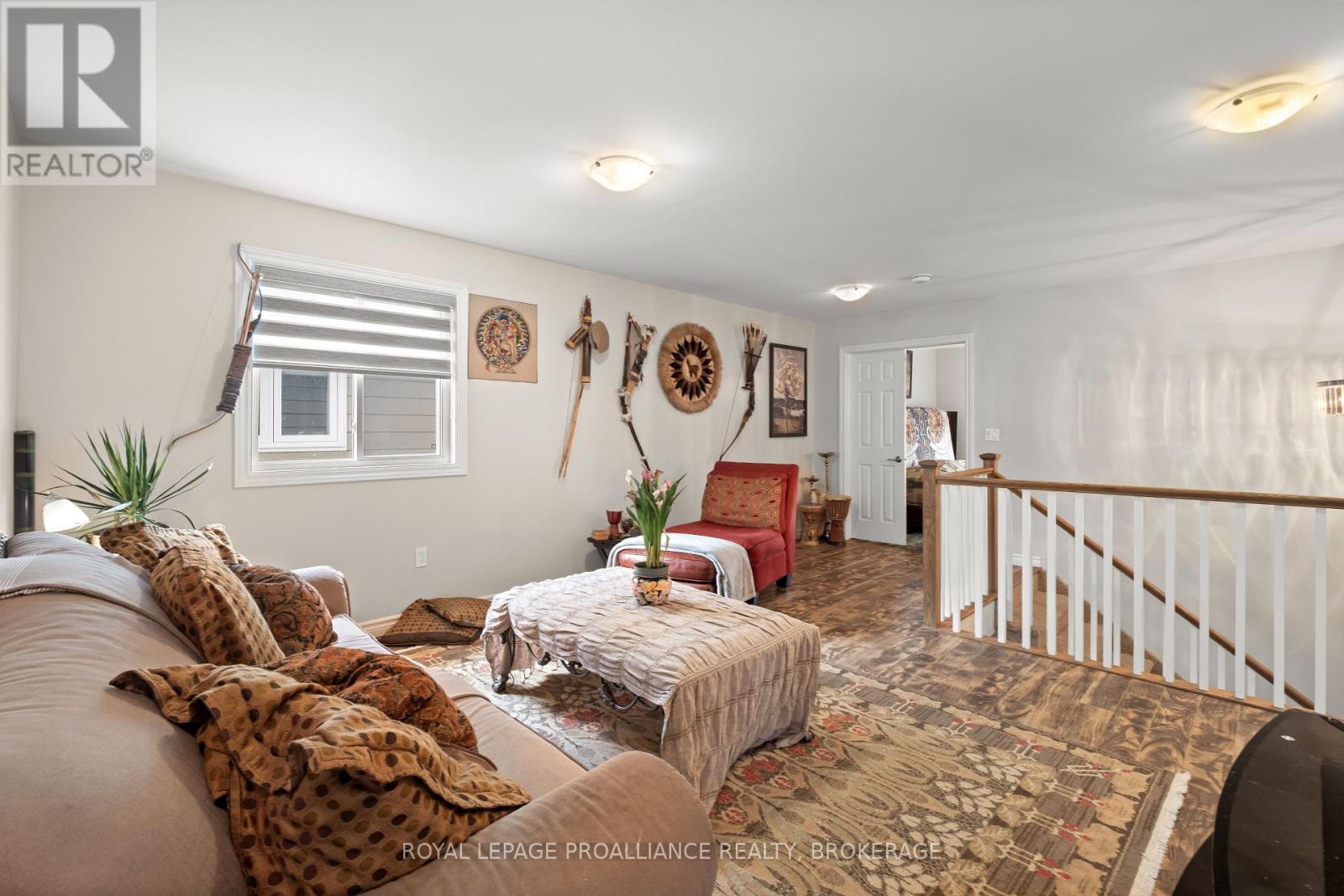 16 Park Crescent, Loyalist, Ontario  K7N 0C2 - Photo 17 - X12260492